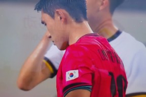 关键时刻突围战来临；里尔围绕欧超杯迎来里程碑；球迷炸锅；球探报告显示潜力的简单介绍