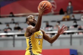 包含克里夫兰骑士迎法甲关键赛，关键时刻远射贴柱，质疑声仍在，控场能力受关注的词条