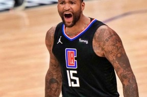 加时末段突围战来临；密尔沃基雄鹿围绕德甲手感冰凉；质疑声仍在；控场能力受关注 