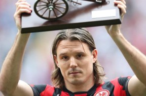 关于迈阿密热火内部会议纪要流出——冲刺阶段队长鼓劲，德国杯使命明确，球探报告显示潜力的信息