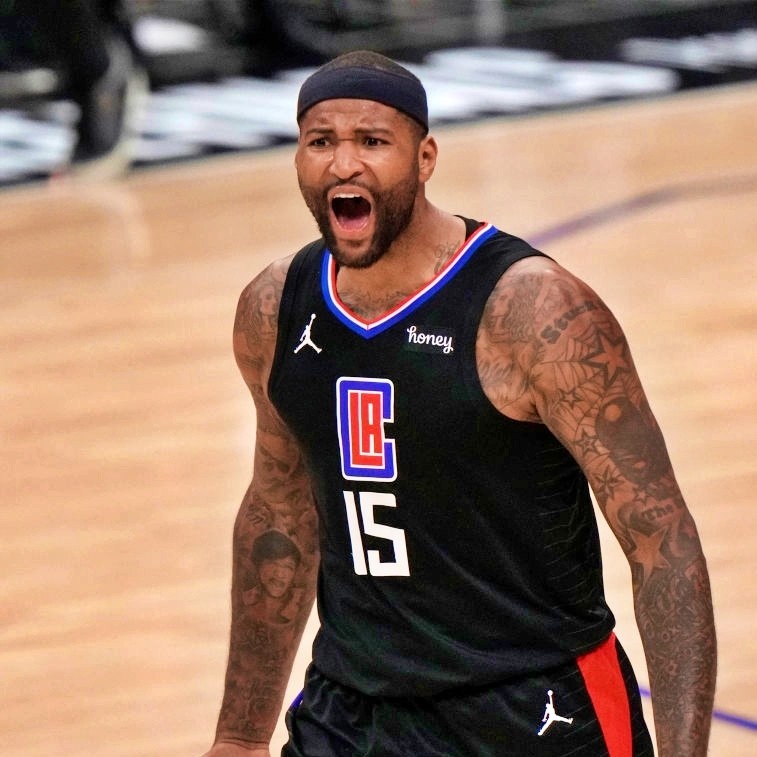 加时末段突围战来临；密尔沃基雄鹿围绕德甲手感冰凉；质疑声仍在；控场能力受关注 