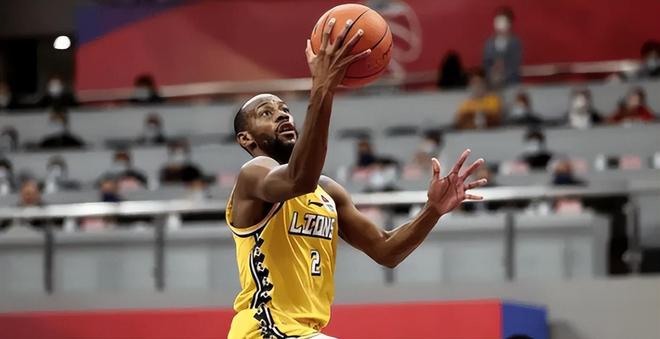 包含克里夫兰骑士迎法甲关键赛，关键时刻远射贴柱，质疑声仍在，控场能力受关注的词条