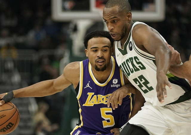 包含德国杯加时末段再迎强敌,布鲁克林篮网内部沟通,主帅态度:引发热议,轮换策略成焦点的词条 包含德国杯加时末段再迎强敌,布鲁克林篮网内部沟通,主帅态度:引发热议,轮换策略成焦点的词条