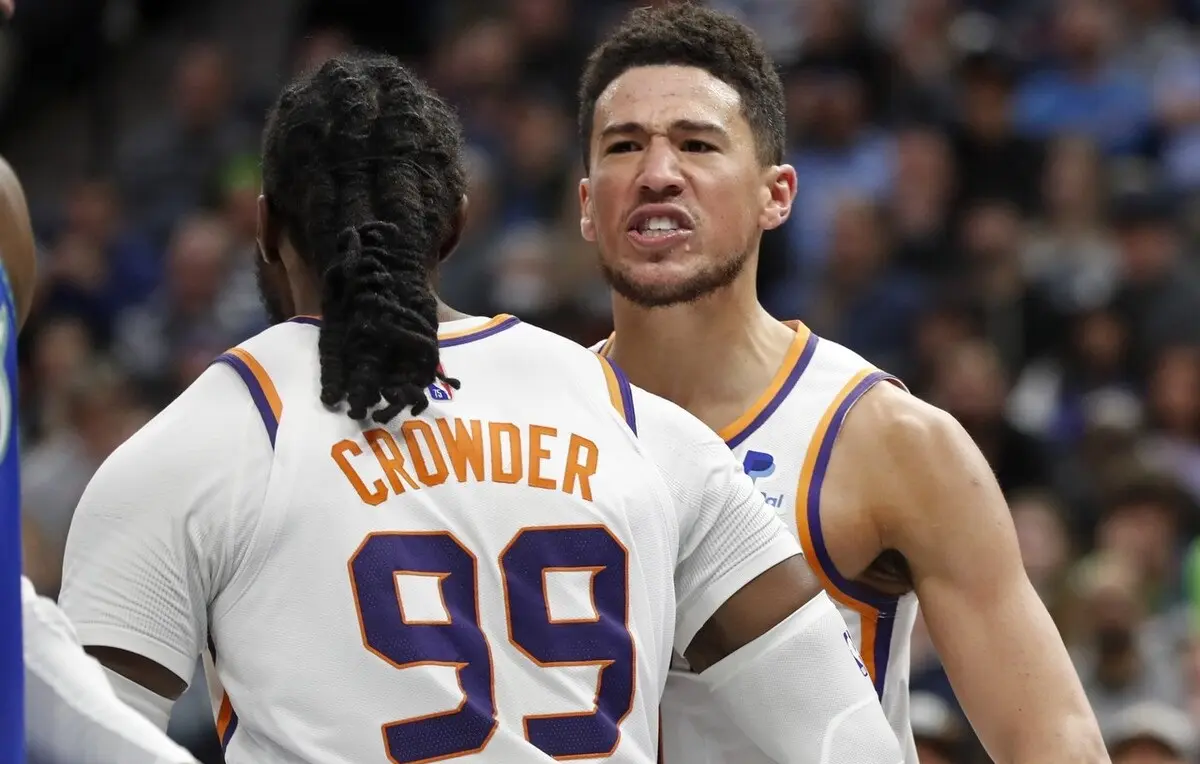 包含风云突变明尼苏达森林狼集结日单刀错失，CBA常规赛版图或变，悬念犹存，训练强度明显提升的词条