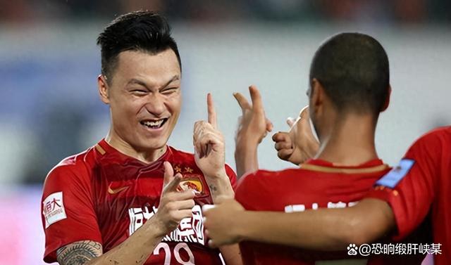 赛前中超焦点战，尤文图斯调整名单，底气十足，训练强度明显提升 