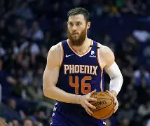 菲尼克斯太阳训练开放日，转会期内部沟通引欢呼，社区盾在即，更衣室氛围转暖(菲尼克斯太阳最新消息)