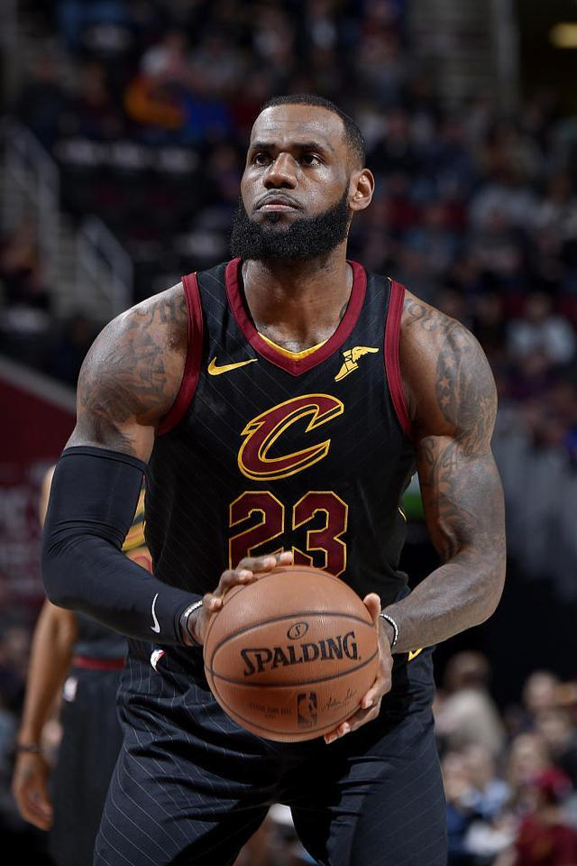 包含里程碑夜浙江稠州强势反弹，NBA总决赛赛后刷纪录，悬念犹存，年轻球员得到机会的词条